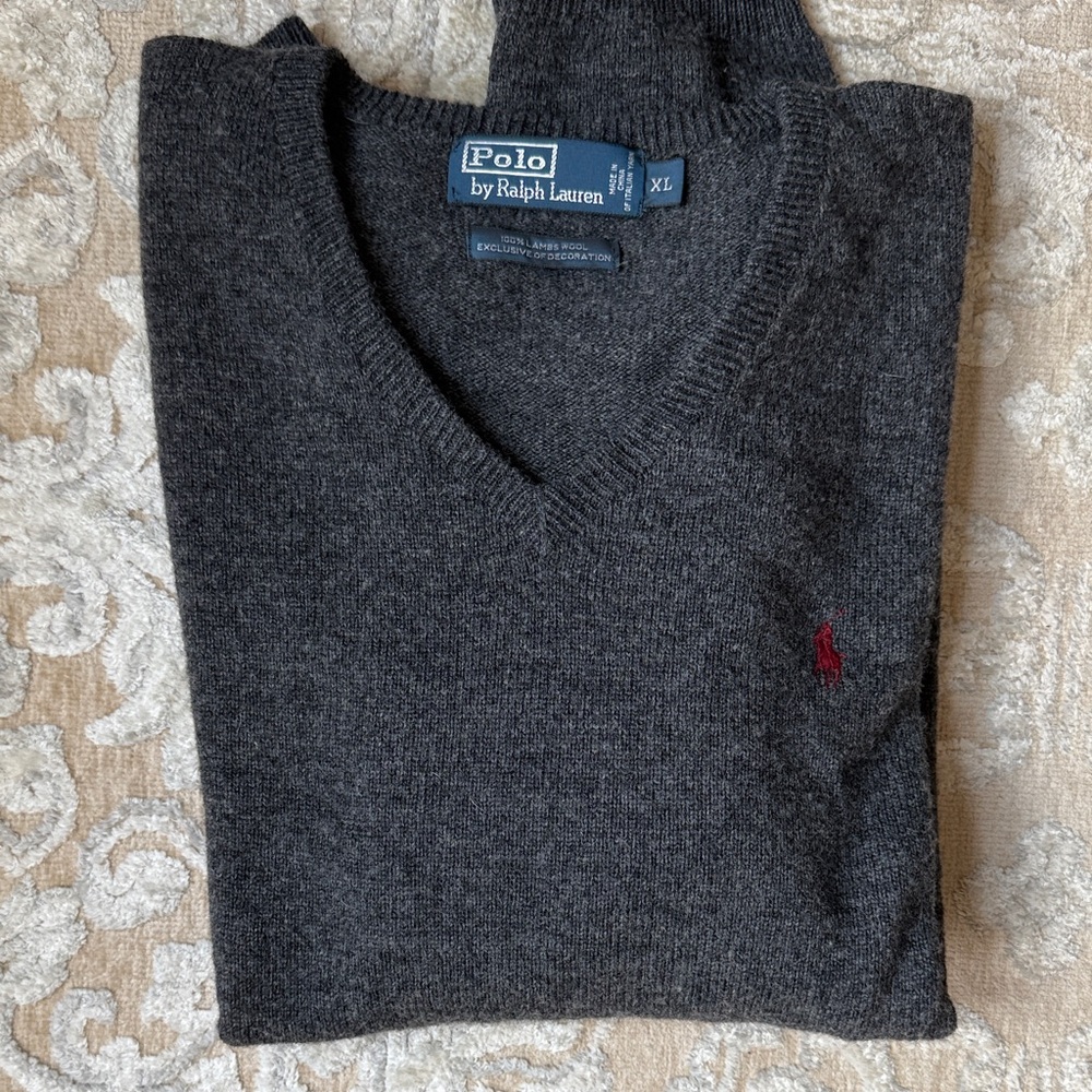 Ralph Lauren Men's Charcoal V-Neck Sweater,100% lambswool, XL